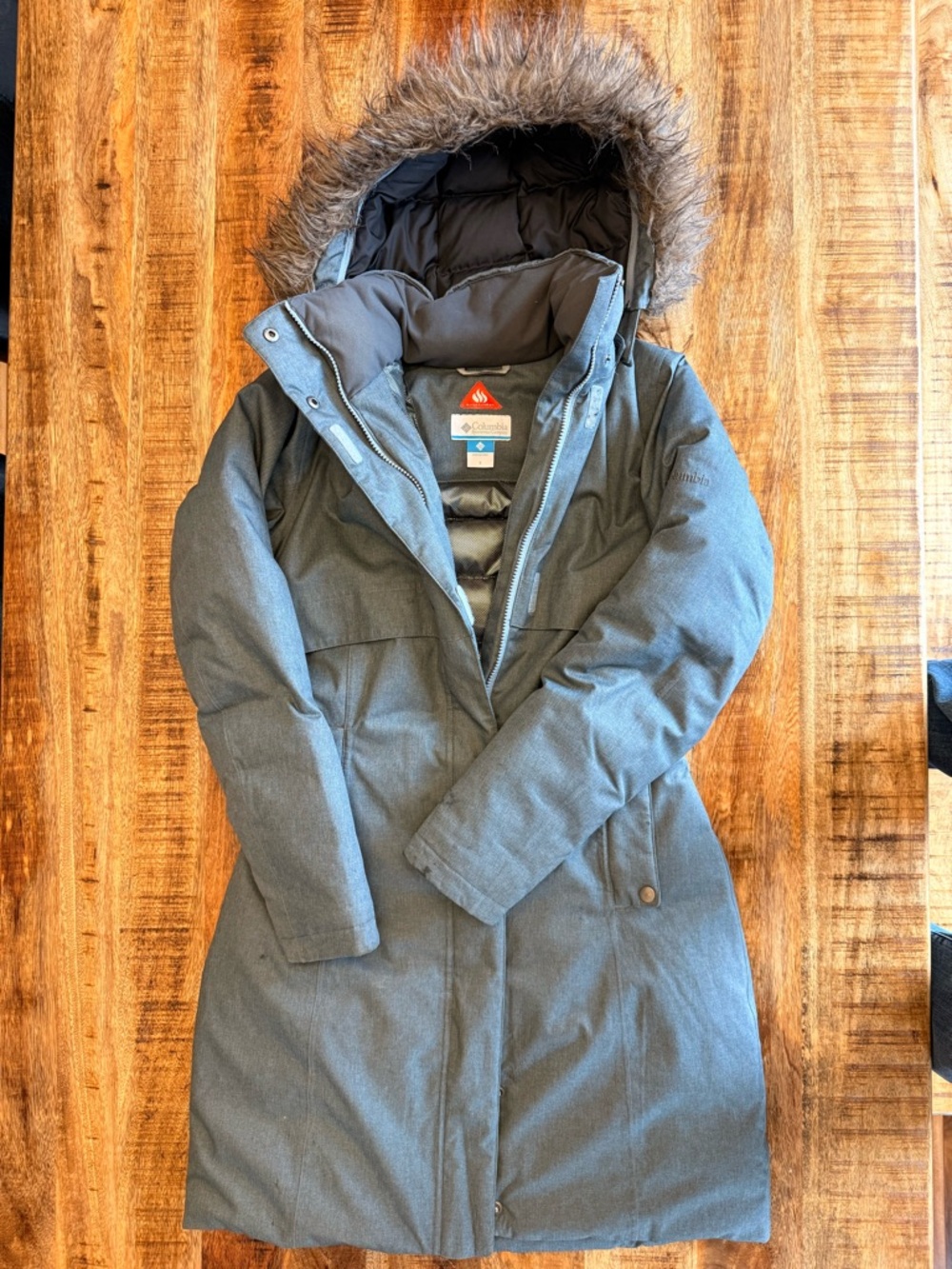 Columbia Heather Gray Jacket with Red Omni-Heat Lining, Size Small
